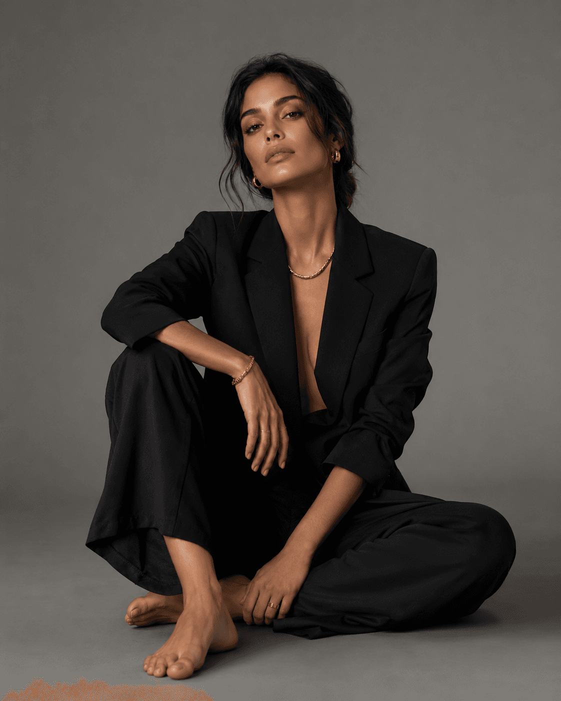 Exemplo da pose Sentada no chão editorial